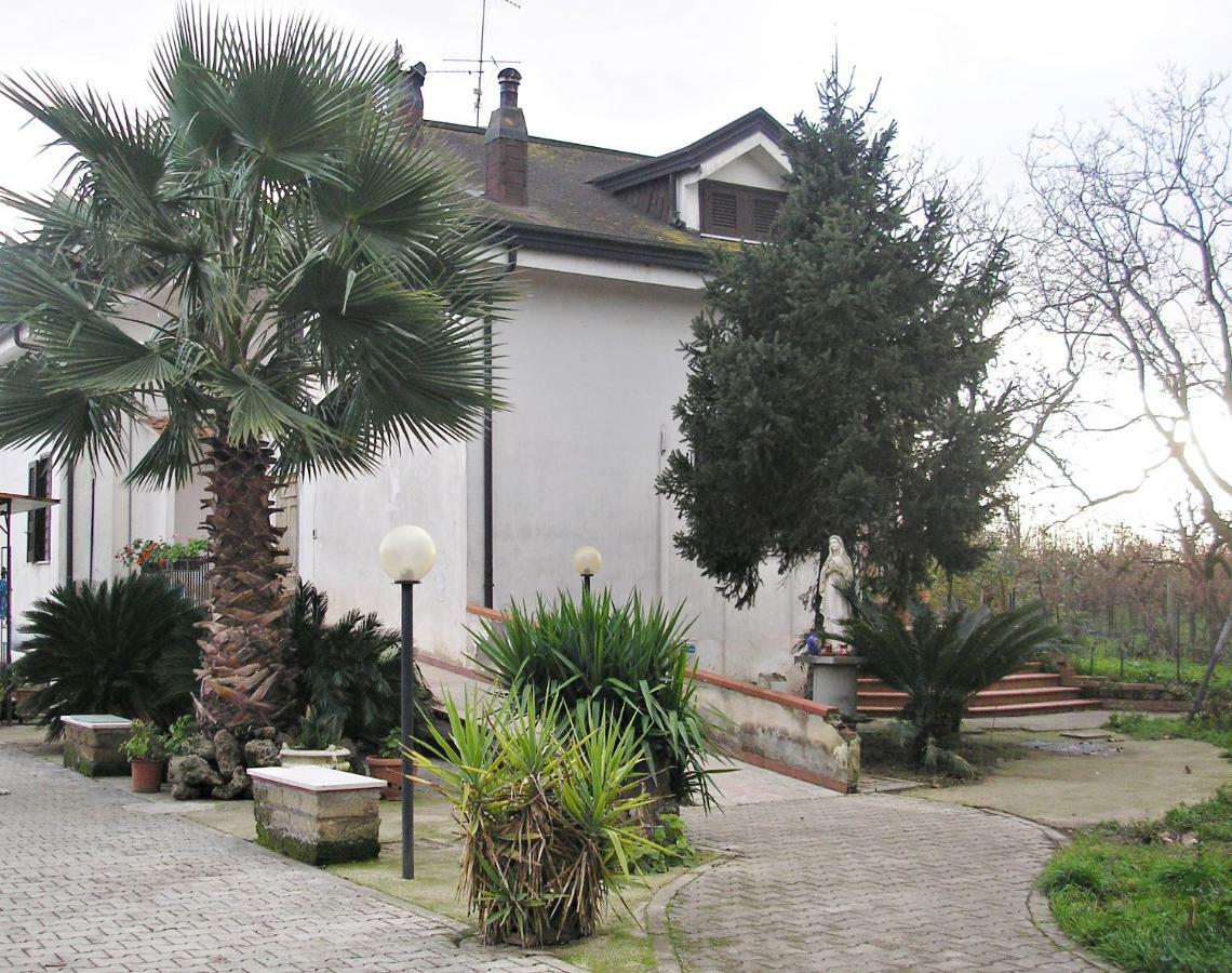 Acerra Appartamento Per 4 Persone المظهر الخارجي الصورة
